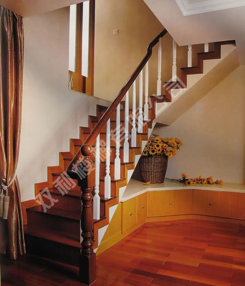 ��ľ����